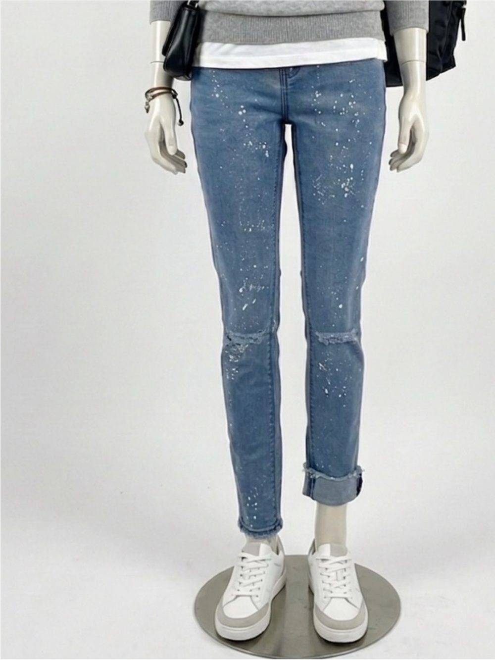 Zara Trafaluc Denim Paint
Splatter Jeans